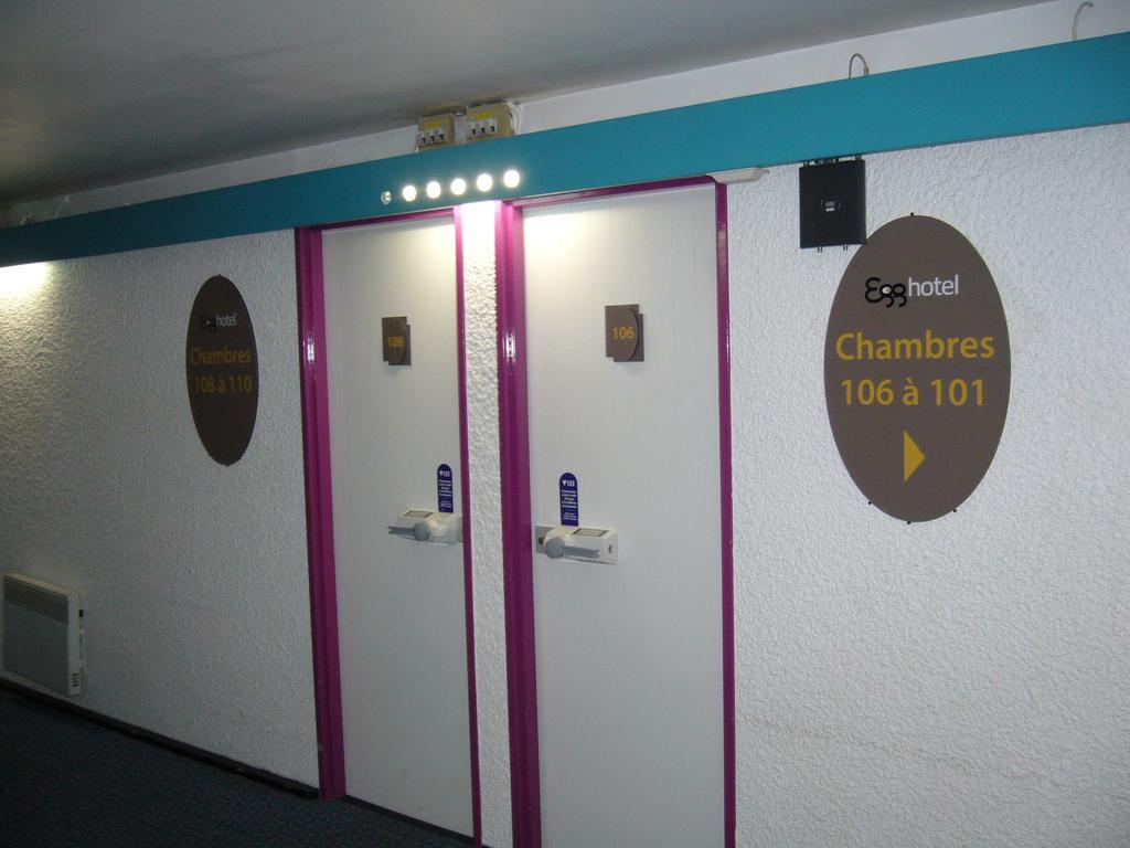 Egg Hotel - Hotel Les Gens De Mer Dieppe Bagian luar foto