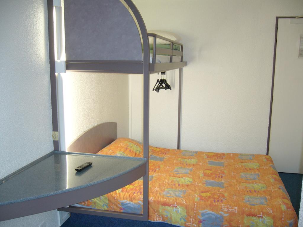 Egg Hotel - Hotel Les Gens De Mer Dieppe Bagian luar foto