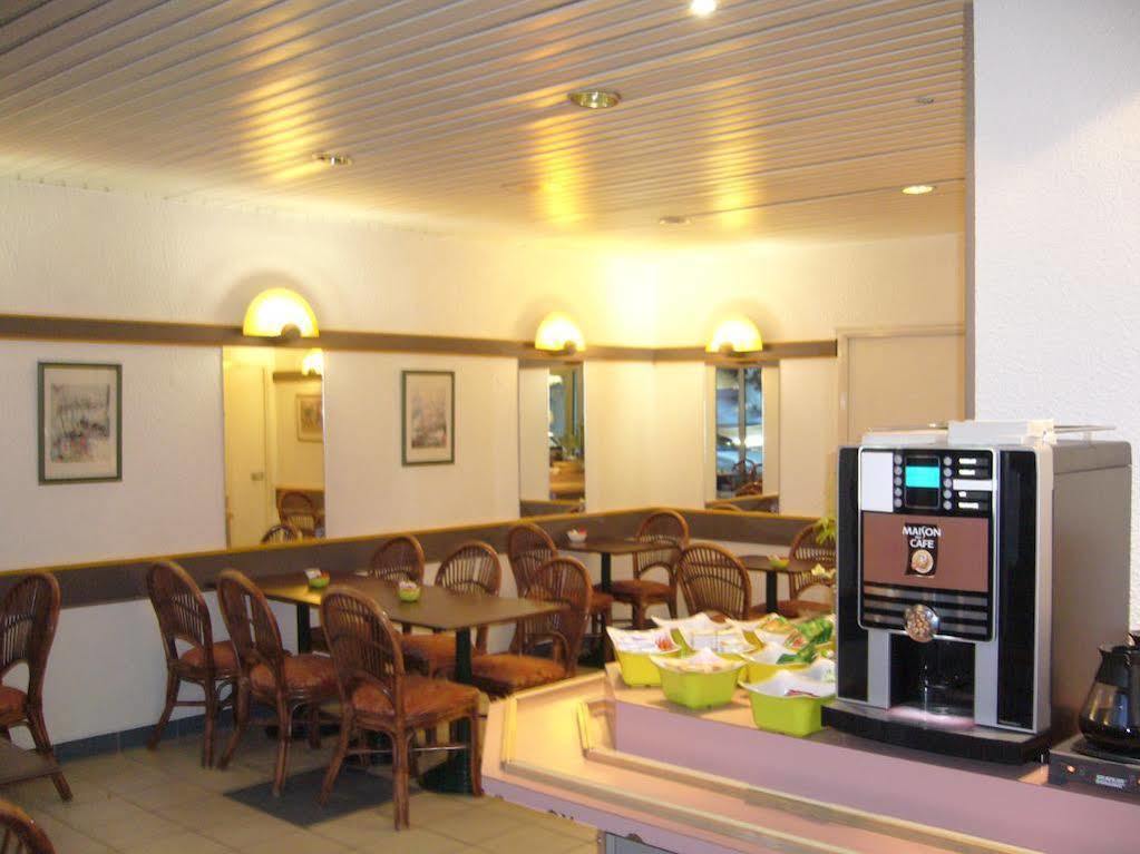 Egg Hotel - Hotel Les Gens De Mer Dieppe Bagian luar foto