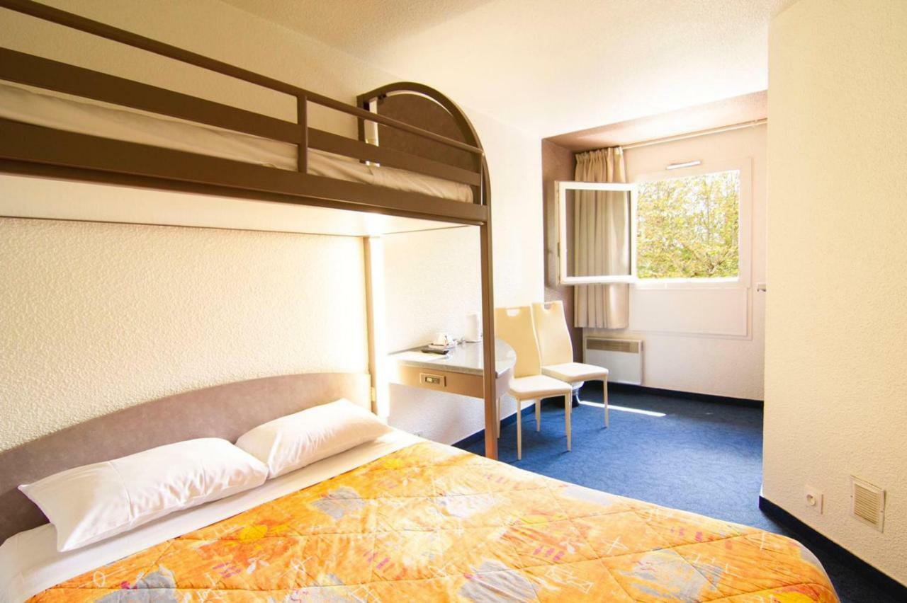 Egg Hotel - Hotel Les Gens De Mer Dieppe Bagian luar foto